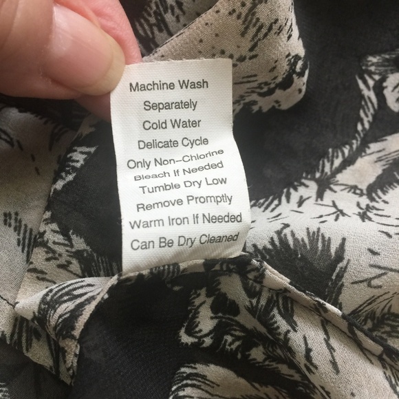 CAbi #555 Irresistible Ruffle Button Down Blouse M - Picture 7 of 7